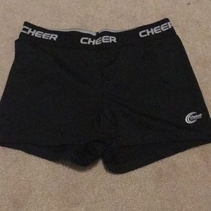 Chassé cheer shorts